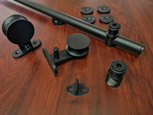 Cargar imagen en el visor de la galería, Kit Puerta Corredera Sienna Madera de acero inoxidable negro para puertas de hasta 120kg - accesorios para puertas