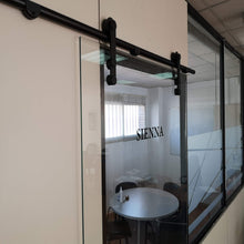 Cargar imagen en el visor de la galería, Kit Sienna Cristal de acero inoxidable negro para puertas de hasta 120kg
